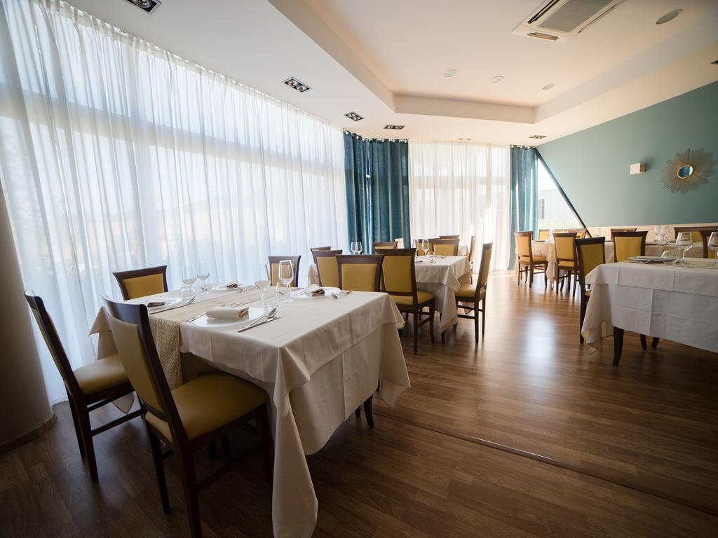Hotel Select Atessa Ngoại thất bức ảnh