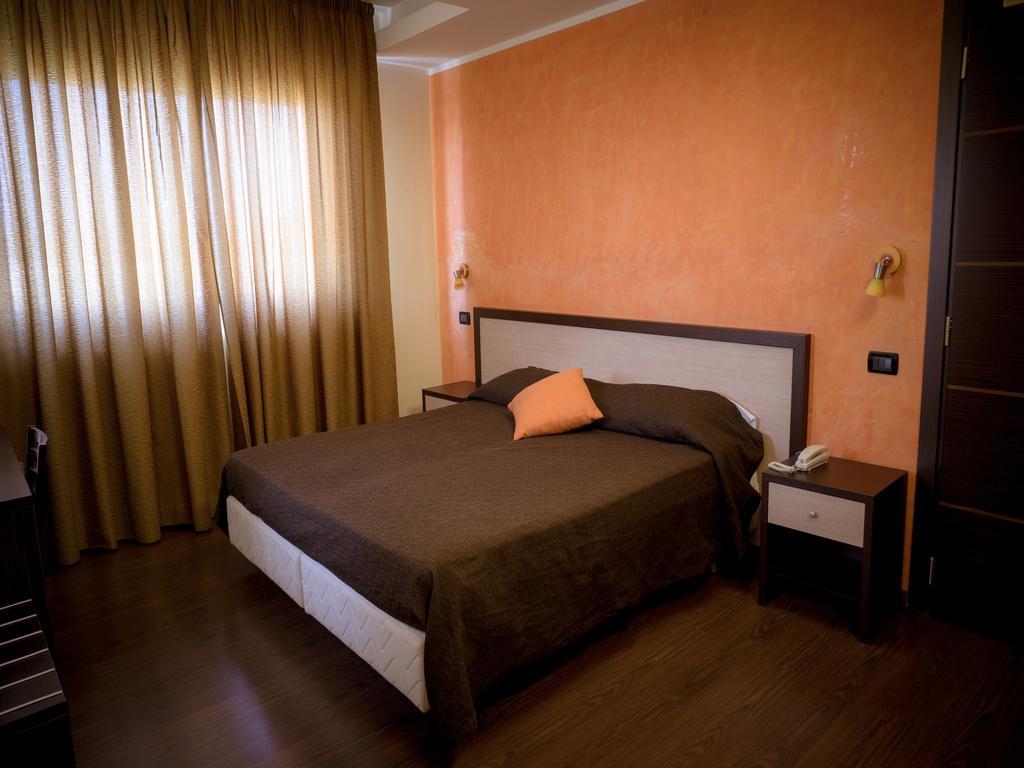 Hotel Select Atessa Ngoại thất bức ảnh