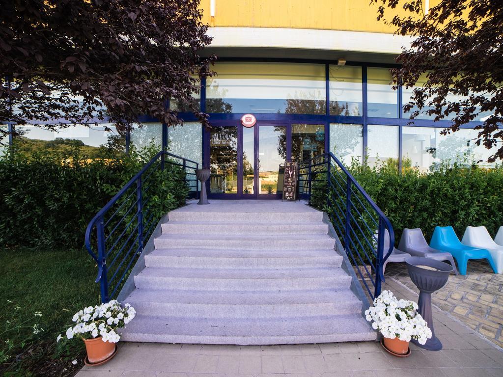 Hotel Select Atessa Ngoại thất bức ảnh