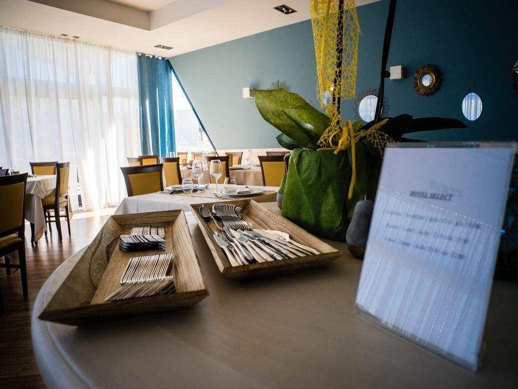Hotel Select Atessa Ngoại thất bức ảnh