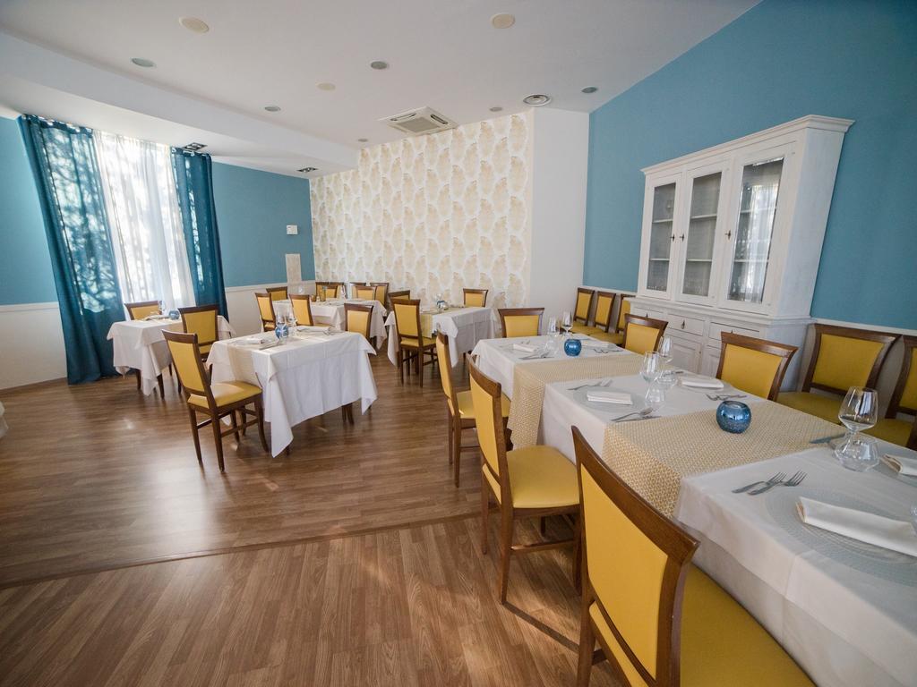 Hotel Select Atessa Ngoại thất bức ảnh